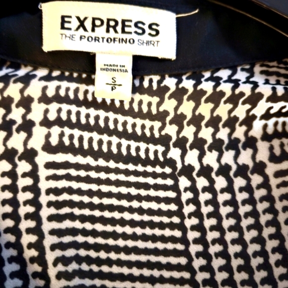 Express Portofino - Black and White Button-Up Blouse - Picture 4 of 5